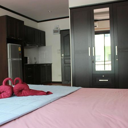 K&J Apartment Бана-Нонг-Табайк Экстерьер фото