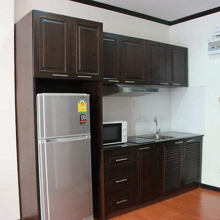 K&J Apartment Бана-Нонг-Табайк Экстерьер фото