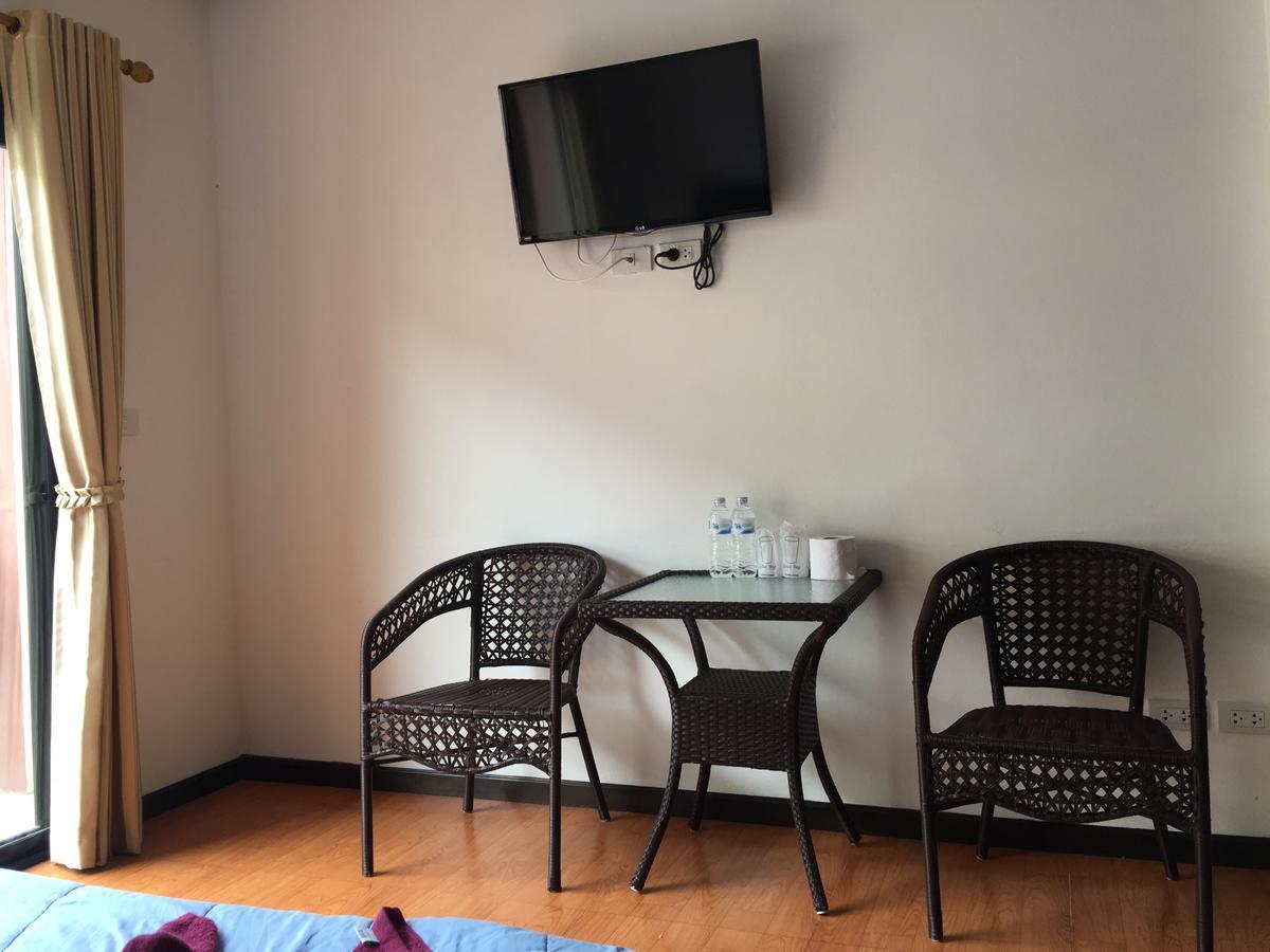 K&J Apartment Бана-Нонг-Табайк Экстерьер фото