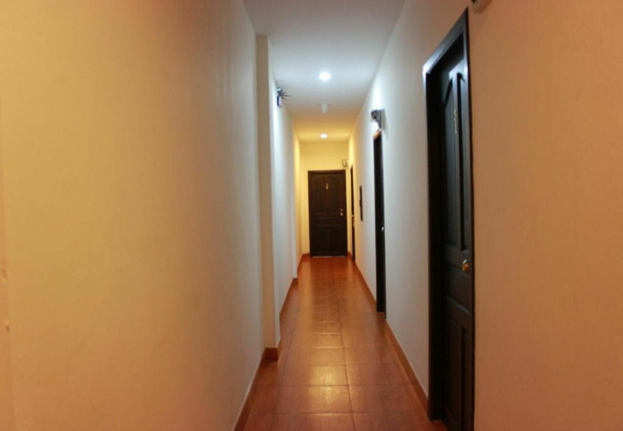 K&J Apartment Бана-Нонг-Табайк Экстерьер фото