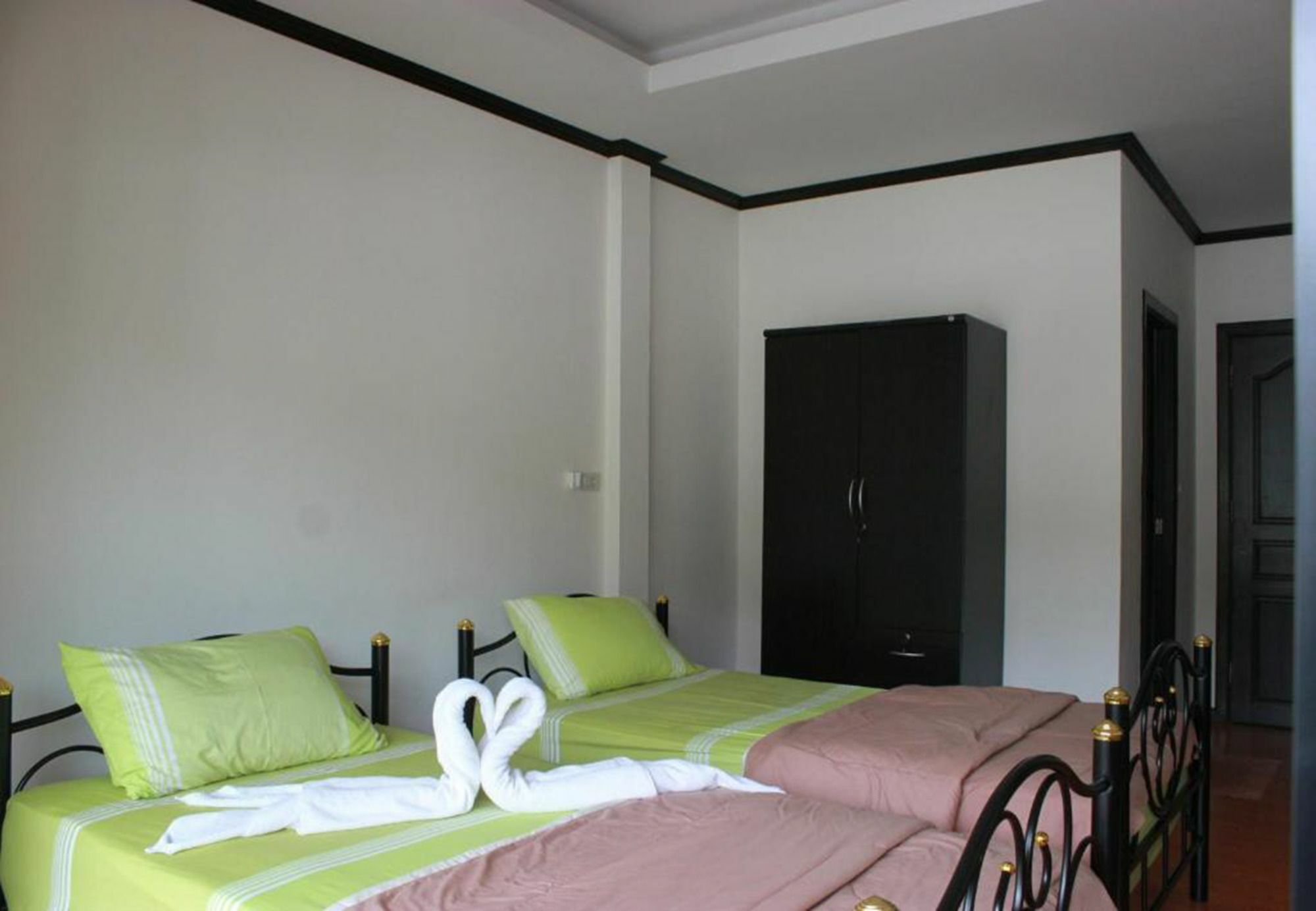 K&J Apartment Бана-Нонг-Табайк Экстерьер фото