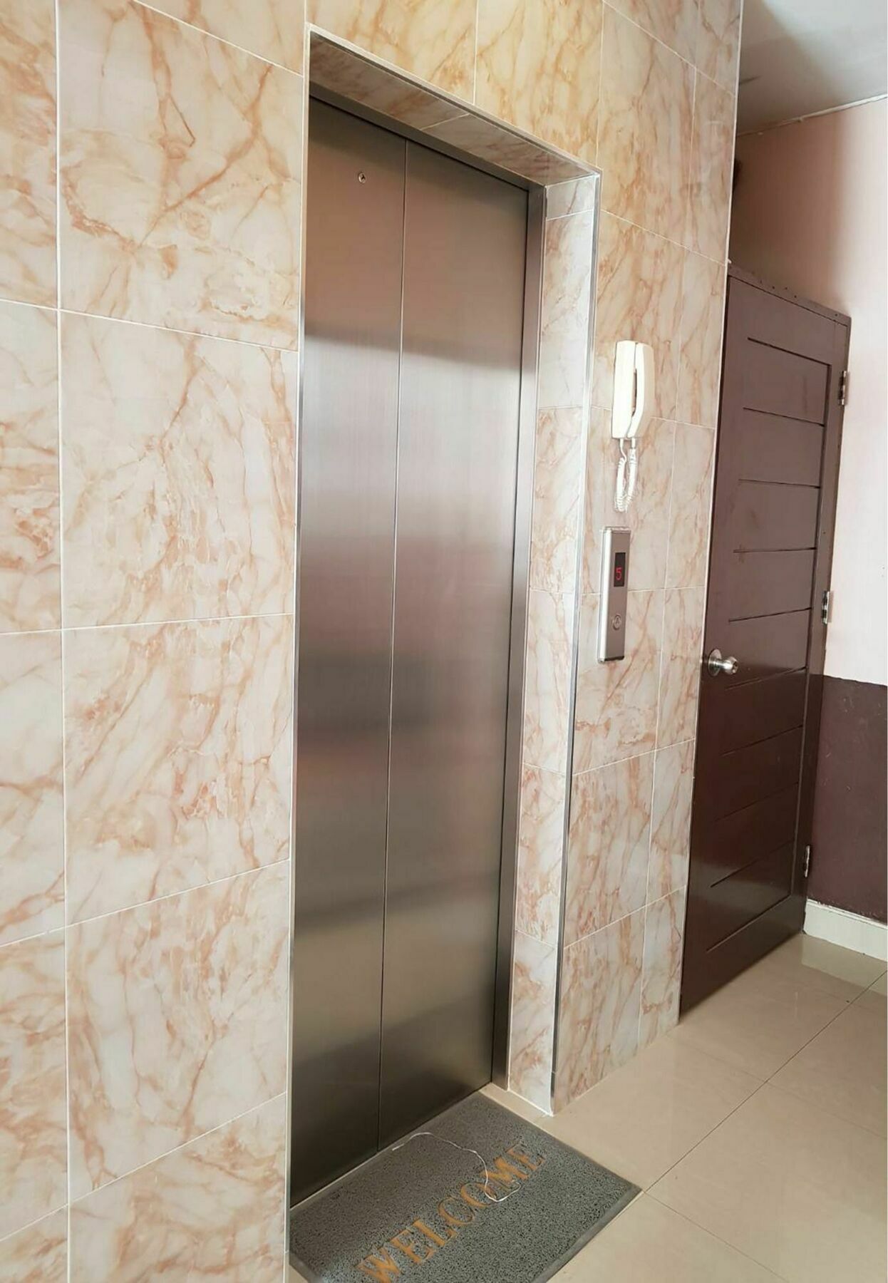 K&J Apartment Бана-Нонг-Табайк Экстерьер фото